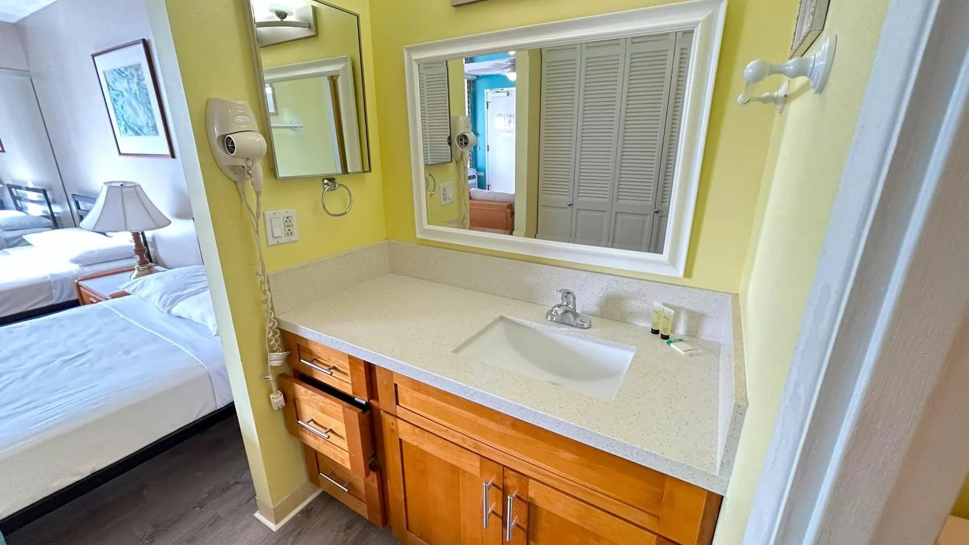 Dom wakacyjny Royal Kuhio 1713 - Spacious Studio With Stunning City Views In The Heart Of Waikiki! Honolulu