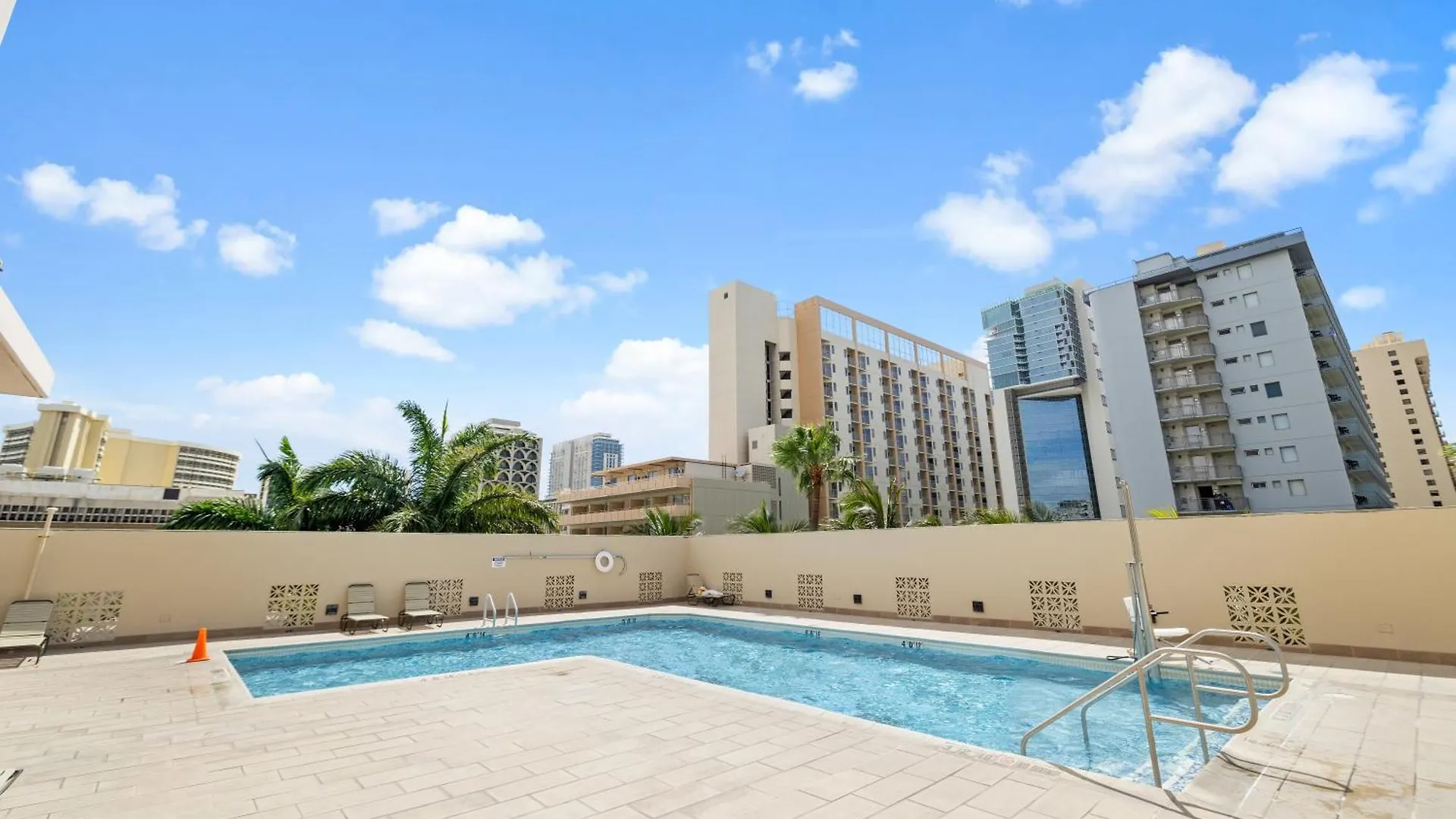 Royal Kuhio 1713 - Spacious Studio With Stunning City Views In The Heart Of Waikiki! Honolulu Dom wakacyjny