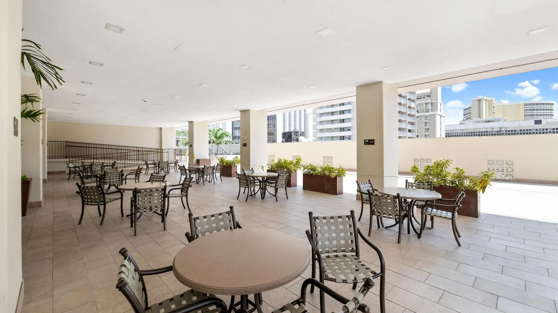 Royal Kuhio 1713 - Spacious Studio With Stunning City Views In The Heart Of Waikiki! Honolulu Stany Zjednoczone Ameryki